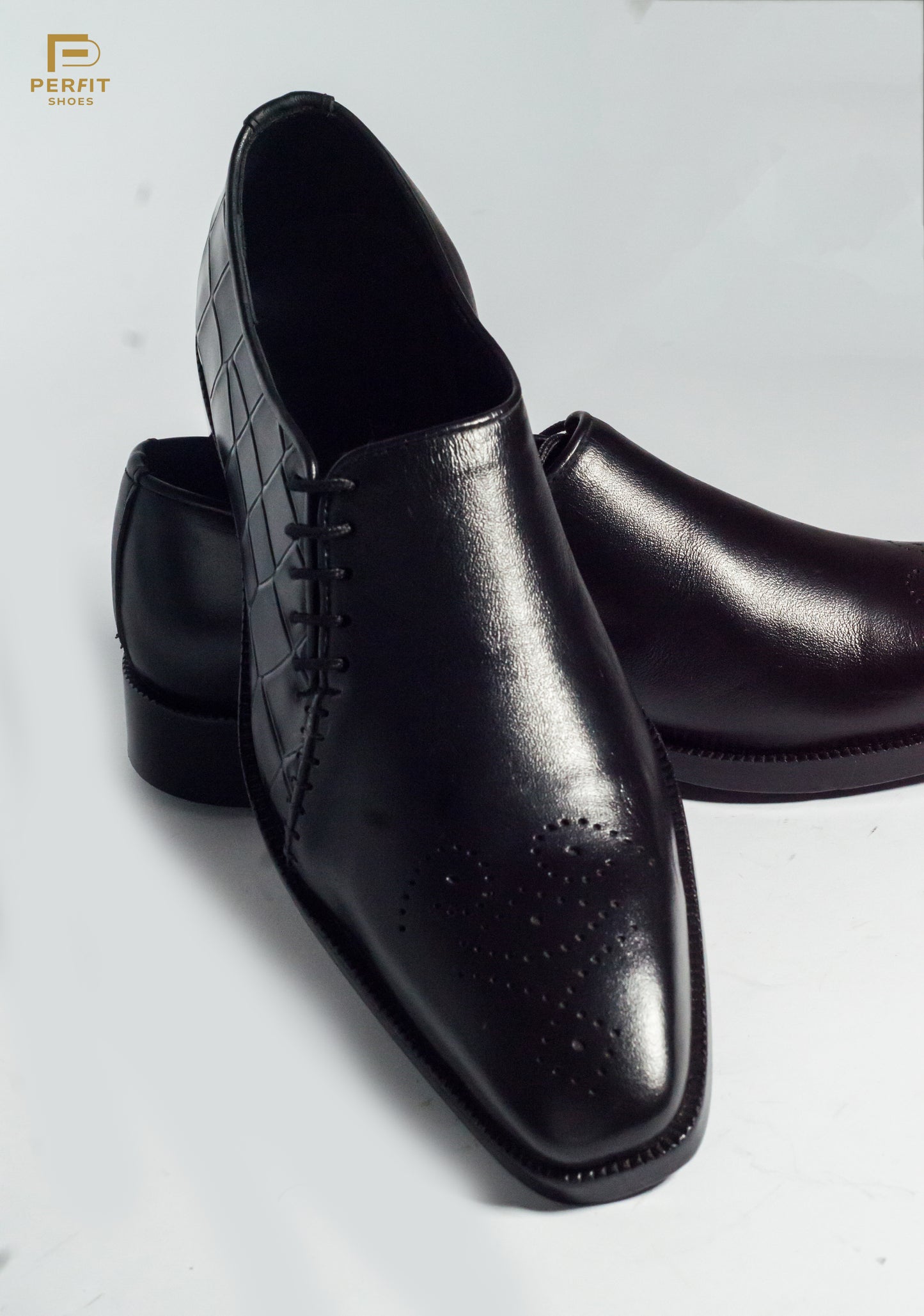 Side laced quarter croco with leather sole # PF-1005-BLK