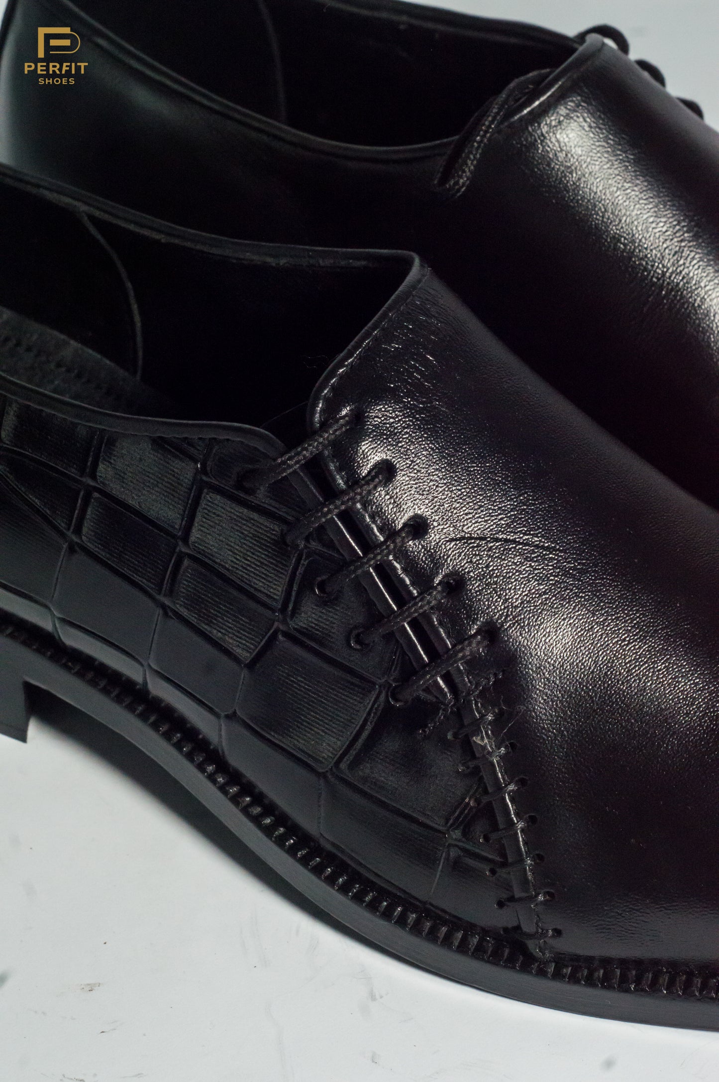 Side laced quarter croco with leather sole # PF-1005-BLK